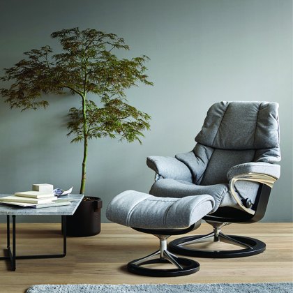 Stressless Reno Medium Signature Chair Stressless Reno Medium Signature Chair