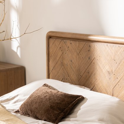 Atauro 150cm King size Bedframe