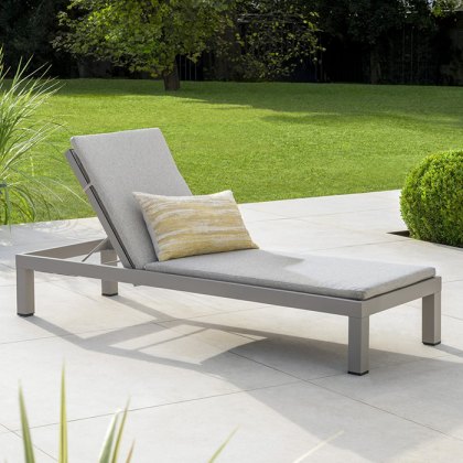 Kettler Pebble Sunlounger with Waterproof Cushion Kettler Pebble Sunlounger with Waterproof Cushion