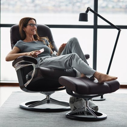 Stressless Consul Medium Chair with Footstool - Signature Base Stressless Consul Medium Chair with Footstool - Signature Base