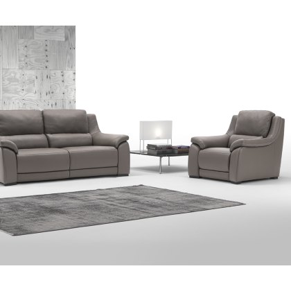 Degano Slim Leather Electric Recliner Armchair Degano Slim Leather Electric Recliner Armchair