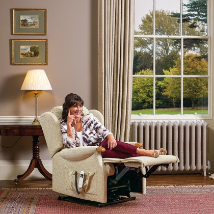 Lynton Knuckle Royale Powered Recliner Chair Lynton Knuckle Royale Powered Recliner Chair