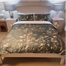 Berkeley King size Bedframe