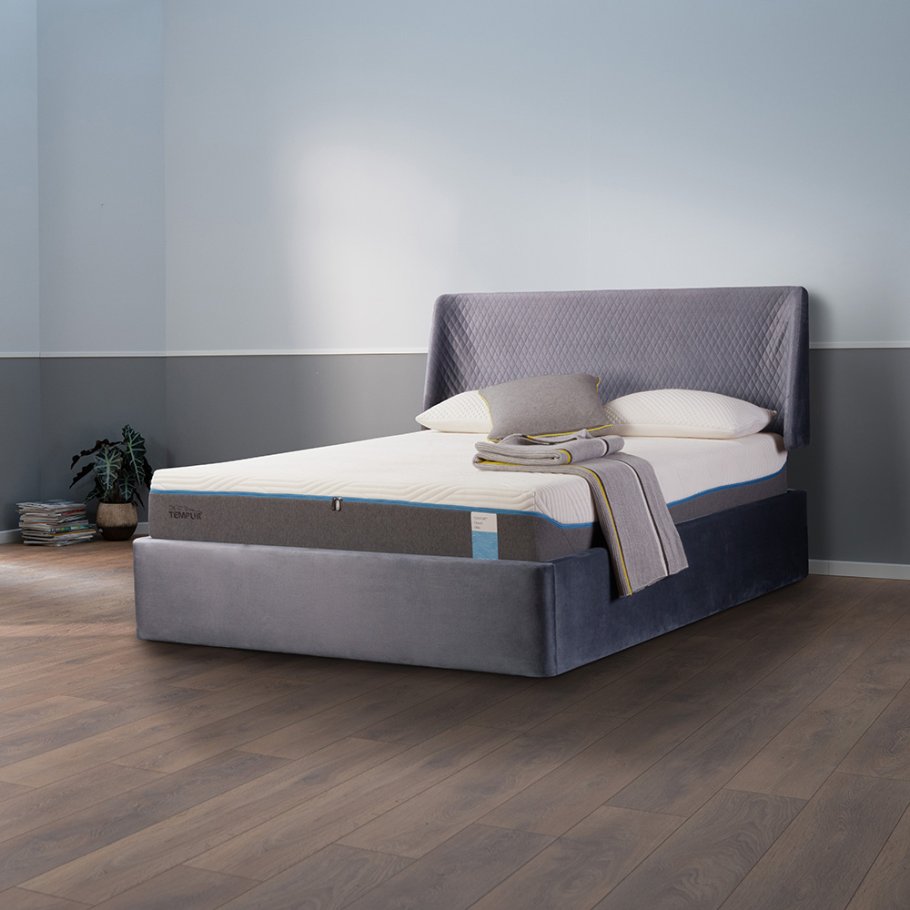Highgate Ottoman Bed
