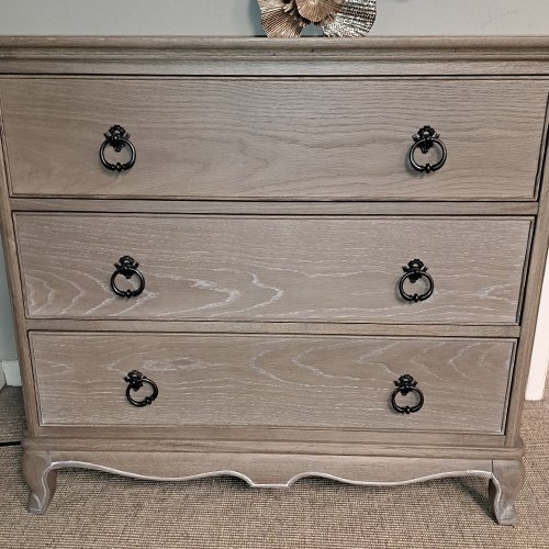 3 drawer chest
