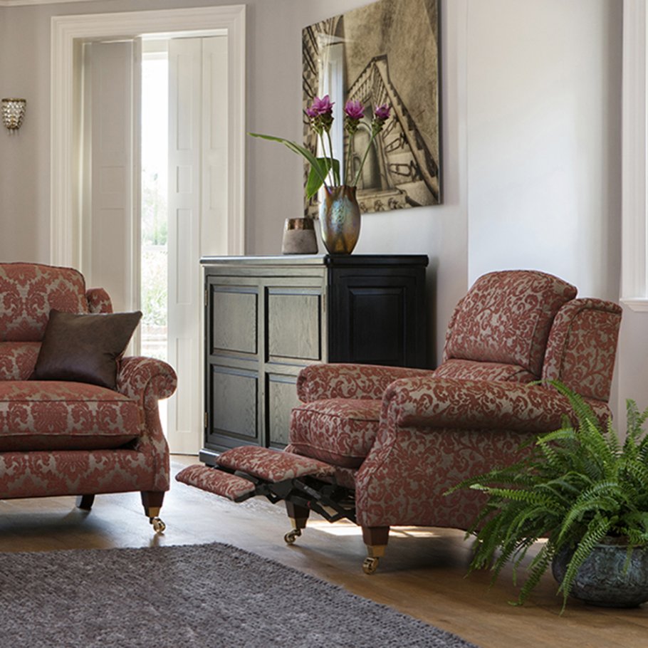 Parker Knoll Henley Large 2 Seater Sofa - includes 2 scatter cushions