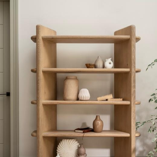 Light, airy and beautiful! 🤍 Crafted from solid oak with a natural white wash finish our Flynn liv...