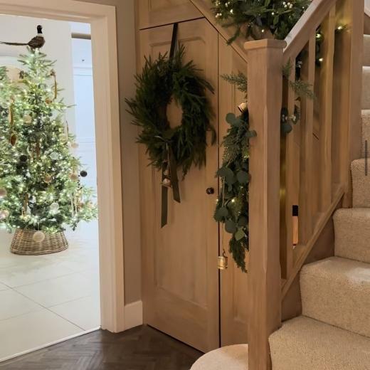 Wishing everyone a very Merry Christmas from us all at Lees! 🎄✨ Have a wonderful time enjoying t...