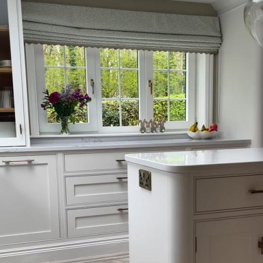 The finishing touches often make the biggest impact! 🪡 Our clients kitchen and dining area were el...