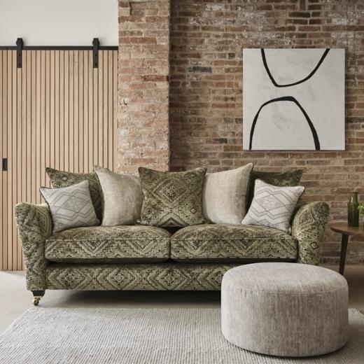 Sit proudly in your living space with the Parker Knoll Harriet collection! Oozing regal charm this cl...